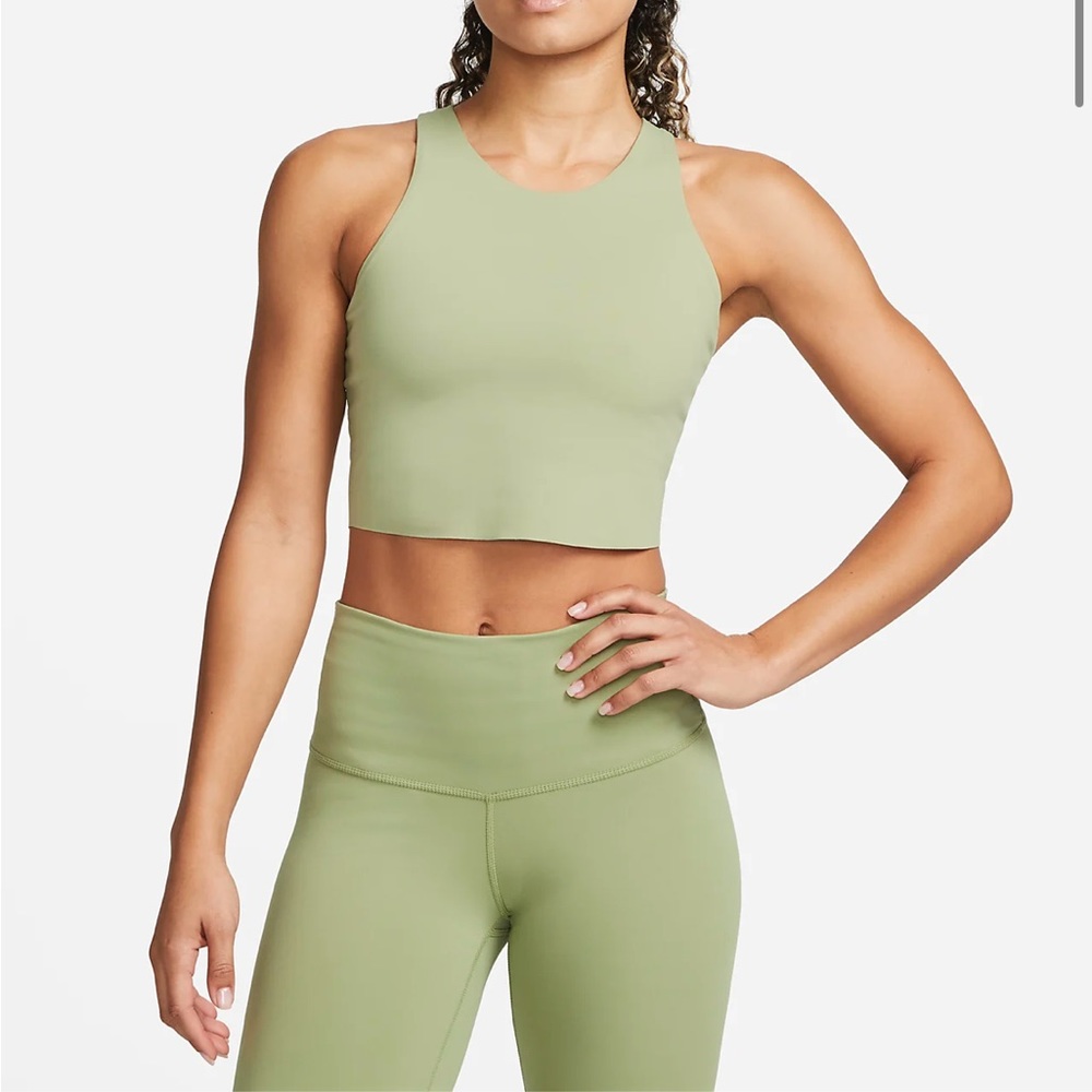 Nike 2-Piece Outfit